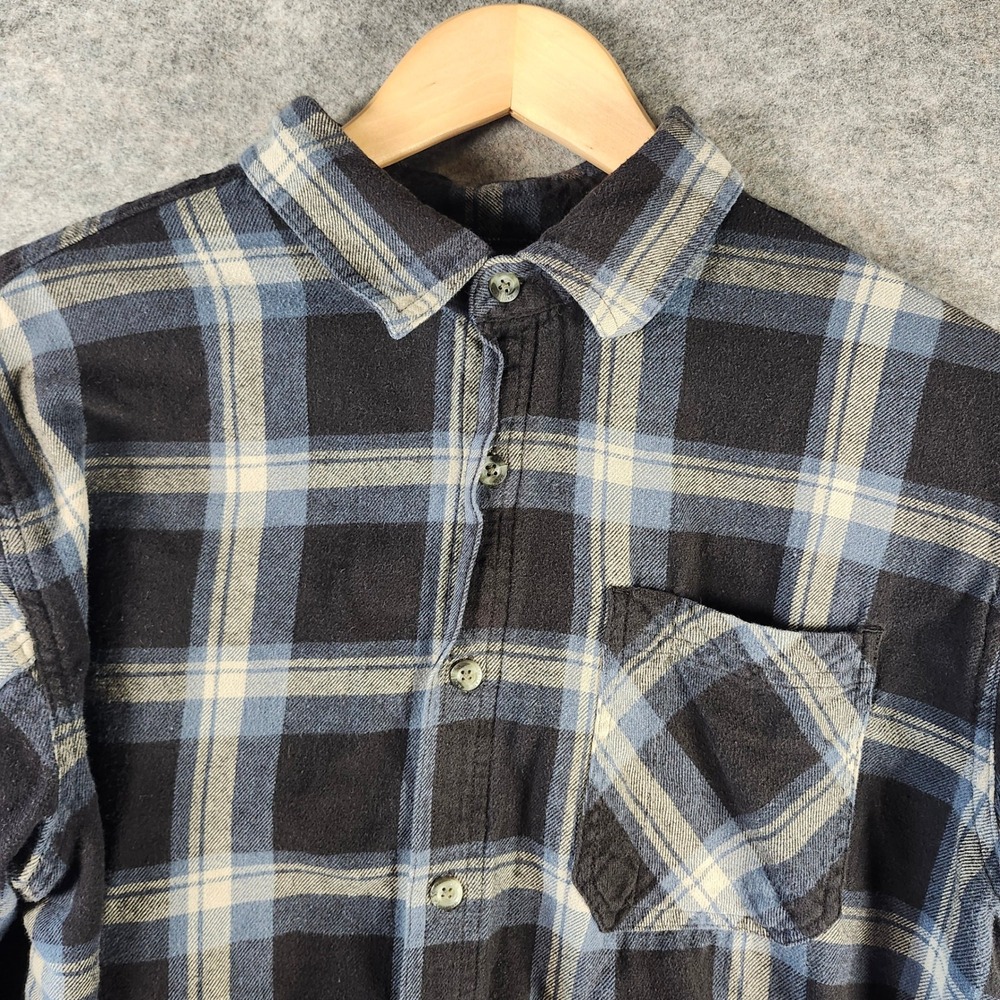 Magellan Outdoors Classic Fit Men Plaid‎ Flannel Shirt Size L Hipster Gorpcore